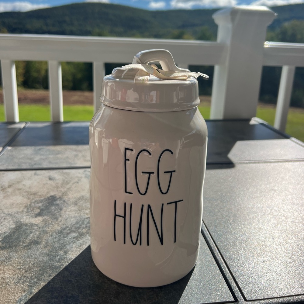 Rae Dunn egg hunt
